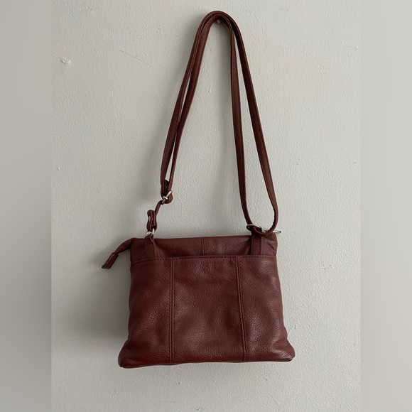 Bentley - Picture 2 of 2